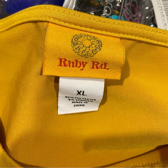 Ladies Ruby Rd, gold top; X-LARGE - Picture 5 of 5